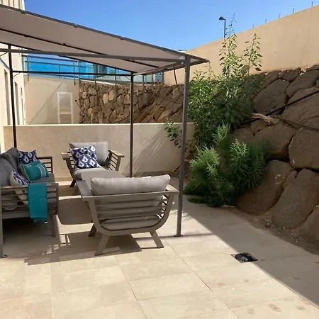 Διαμέρισμα 3 Bedroom Sea View *